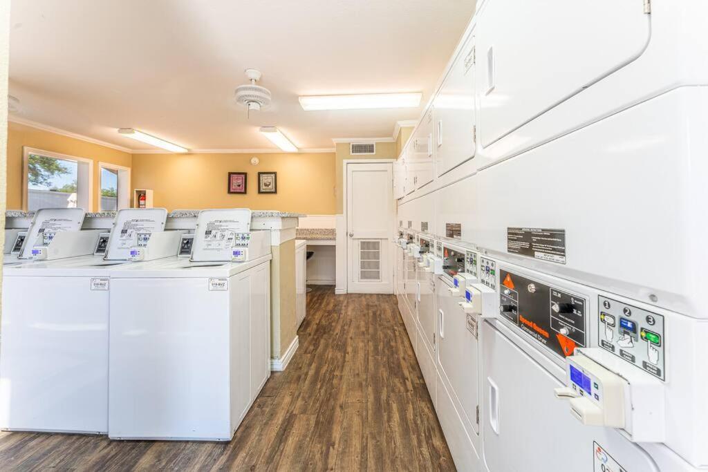 Central 1Br King Bed Suites, Close To Downtown & Domain Όστιν Εξωτερικό φωτογραφία